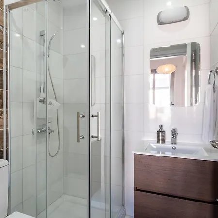 Arion 1-bedroom In דירה